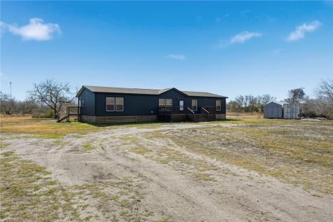 124 County Road 632 Sinton TX 78387