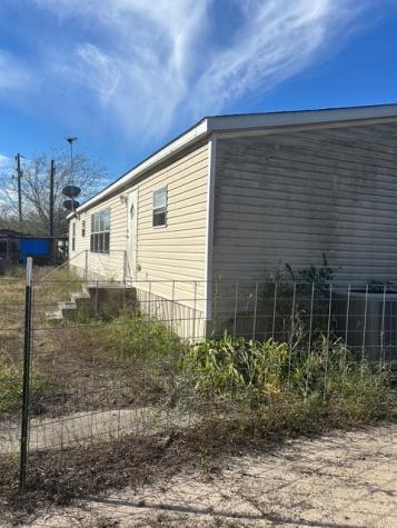 403 County Road 324 Alice TX 78332