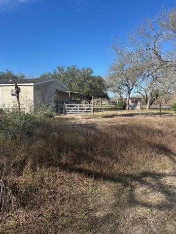 403 County Road 324 Alice TX 78332