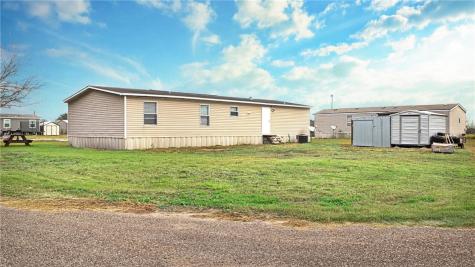 1909 Morenita Drive Sinton TX 78387