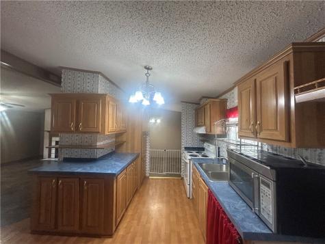 112 County Road 314 Orange Grove TX 78372
