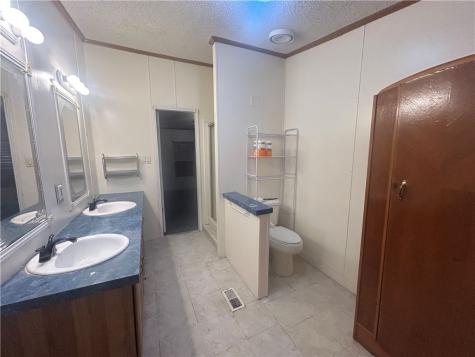 112 County Road 314 Orange Grove TX 78372