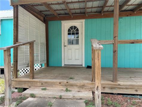 112 County Road 314 Orange Grove TX 78372