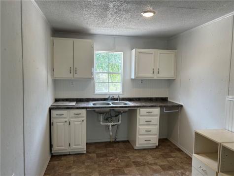 112 County Road 314 Orange Grove TX 78372