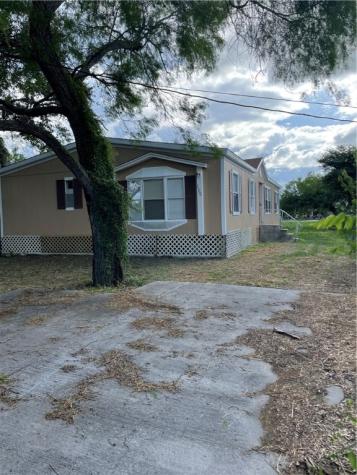 1100 Naranjo Street Sinton TX 78387