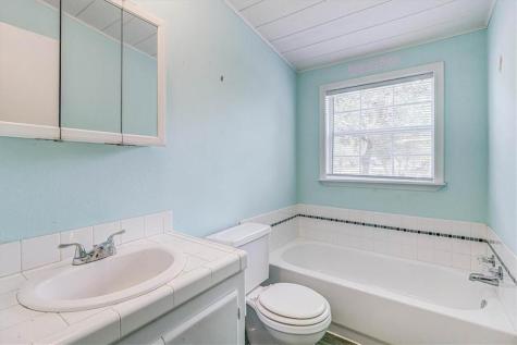 62 Portia Avenue Rockport TX 78382