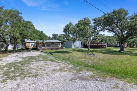 62 Portia Avenue Rockport TX 78382