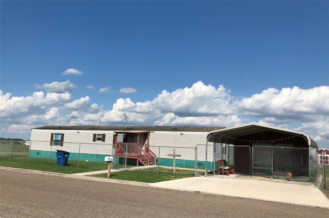 1101 & 1105 Casa Blanca Drive Sinton TX 78387