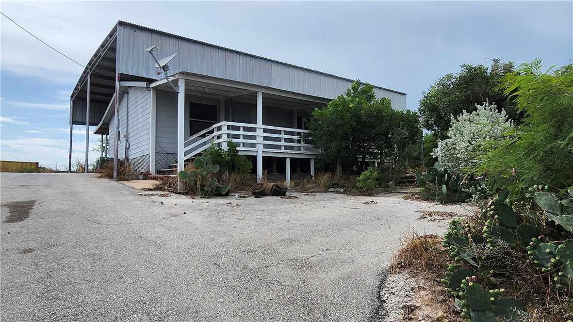 211 S Vista Drive Sandia TX 78383