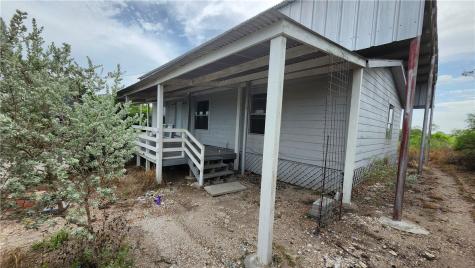 211 S Vista Drive Sandia TX 78383