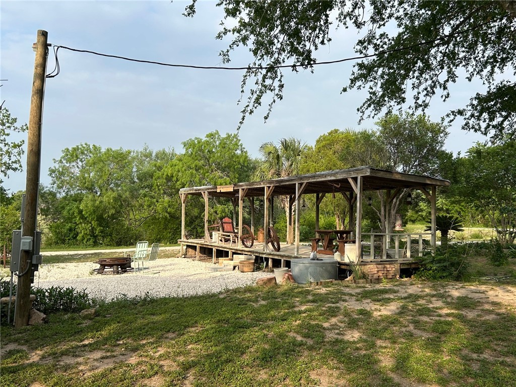 1616 Middle Road George West TX 78022