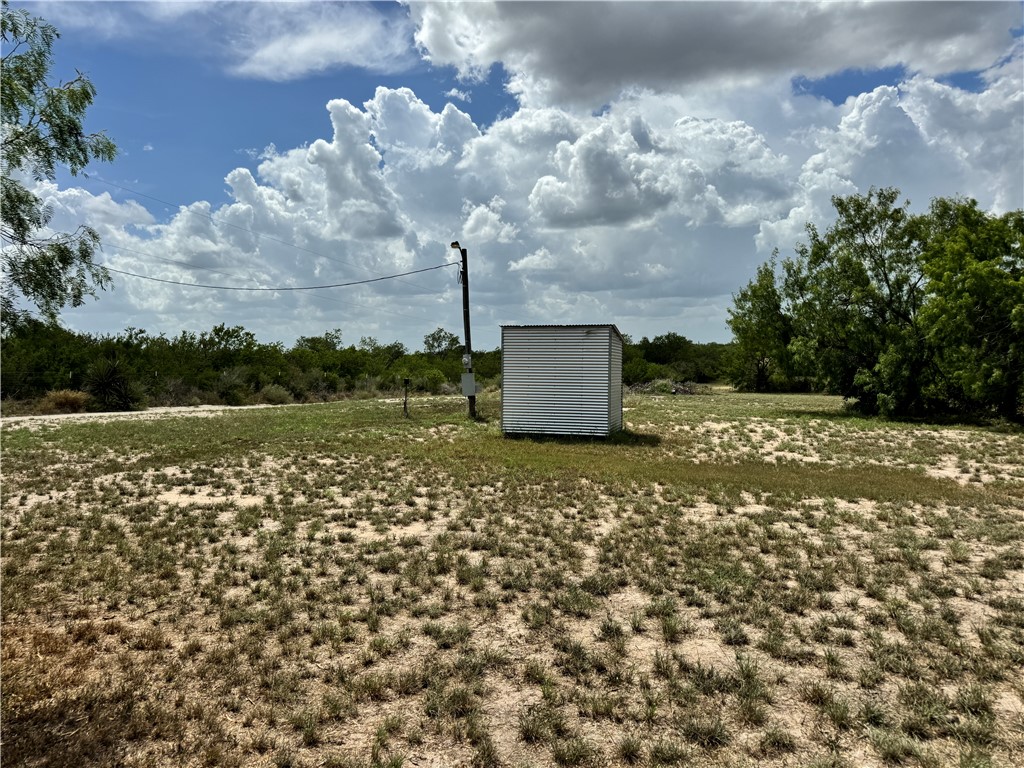 1616 Middle Road George West TX 78022