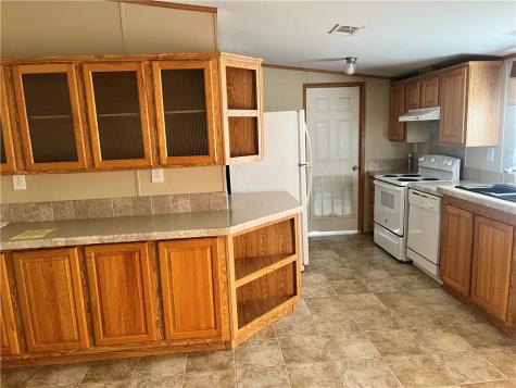 215 Elsie Avenue Agua Dulce TX 78330