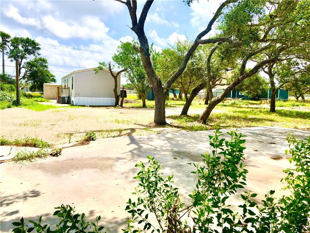 6537 Highway 35 N Rockport TX 78382