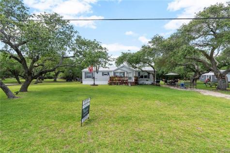 1331 8th Street Rockport TX 78382
