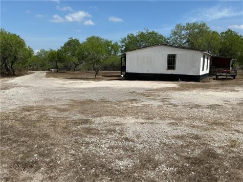 261 N County Road 1016 Kingsville TX 78363
