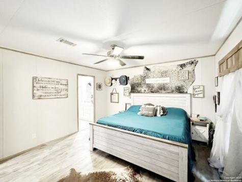 490 Hernandez Road Poteet TX 78065