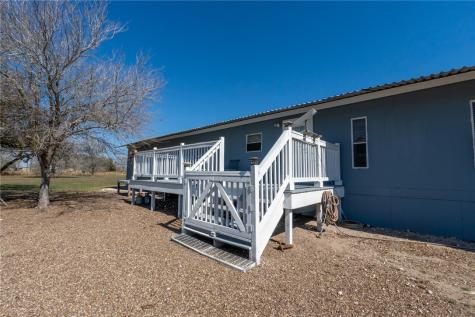 21564 County Road 1718 Mathis TX 78368