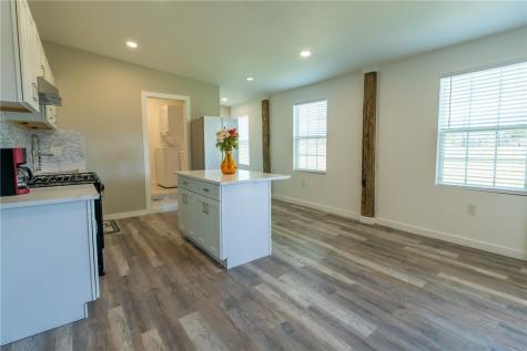 21564 County Road 1718 Mathis TX 78368