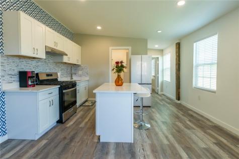 21564 County Road 1718 Mathis TX 78368