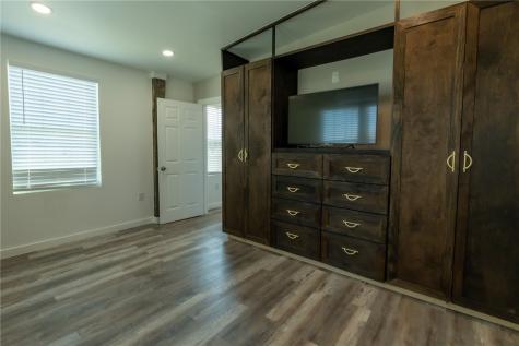 21564 County Road 1718 Mathis TX 78368