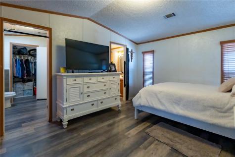 21564 County Road 1718 Mathis TX 78368
