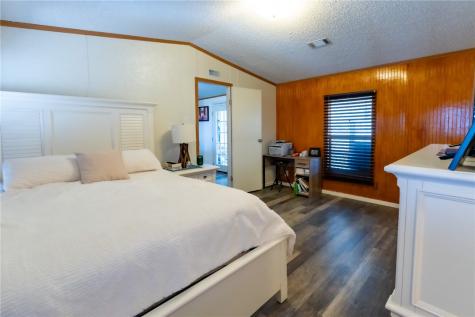21564 County Road 1718 Mathis TX 78368