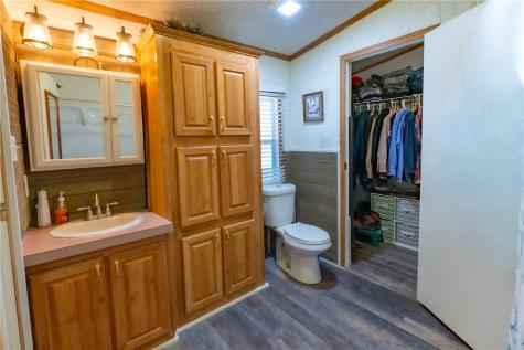 21564 County Road 1718 Mathis TX 78368