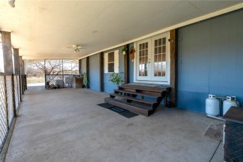 21564 County Road 1718 Mathis TX 78368