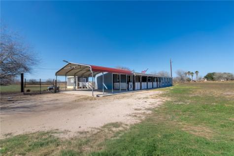 21564 County Road 1718 Mathis TX 78368