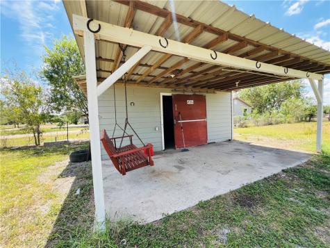 186 County Road 161 Alice TX 78332