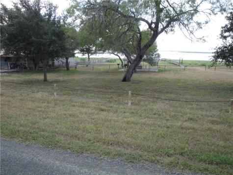315 S Vista Dr S Sandia TX 78383