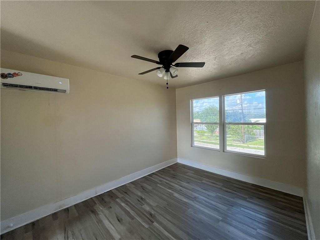 5410 Burton Corpus Christi TX 78411