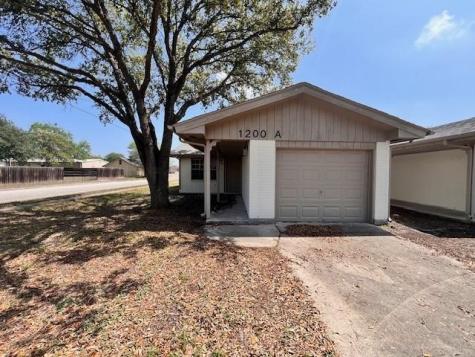 1200 Kline A, B, C Odem TX 78370
