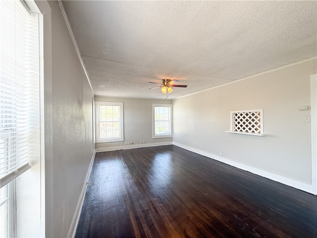 1625 14th Street Corpus Christi TX 78404
