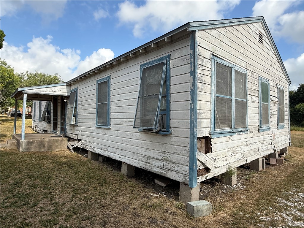 5108 Thomas Drive Corpus Christi TX 78407