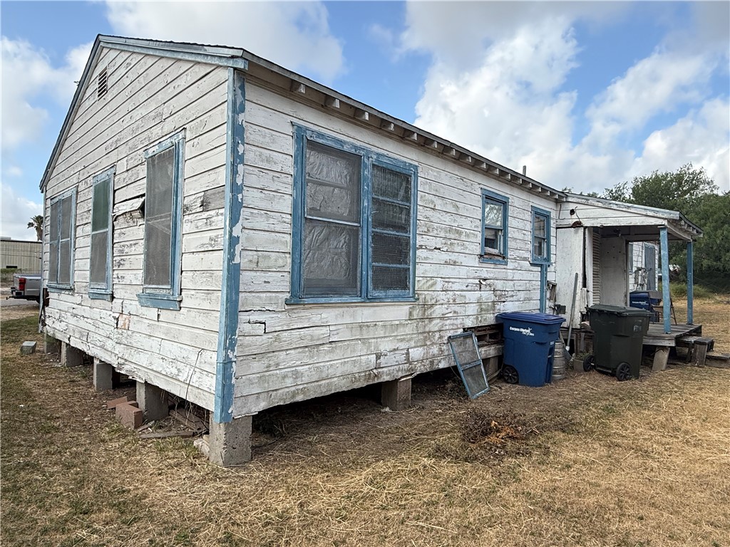 5108 Thomas Drive Corpus Christi TX 78407