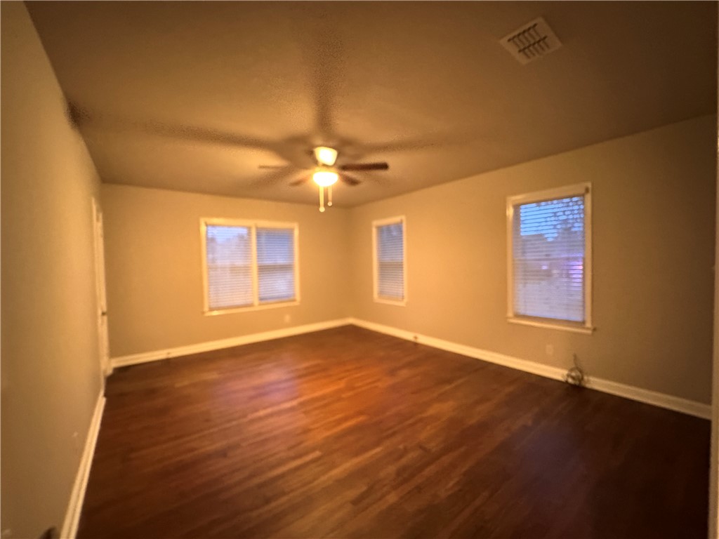 118 Cole Street Corpus Christi TX 78404
