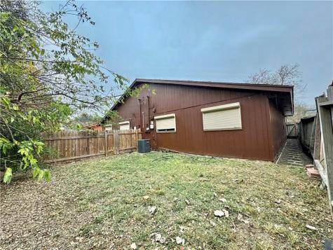 6624 Hardwick Drive Corpus Christi TX 78412
