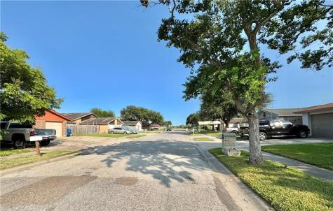 6624 Hardwick Drive Corpus Christi TX 78412