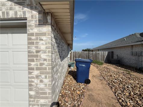 15318 Cruiser St A & B Corpus Christi TX 78418