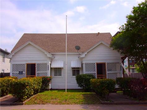 815 Furman Avenue A & B Corpus Christi TX 78404