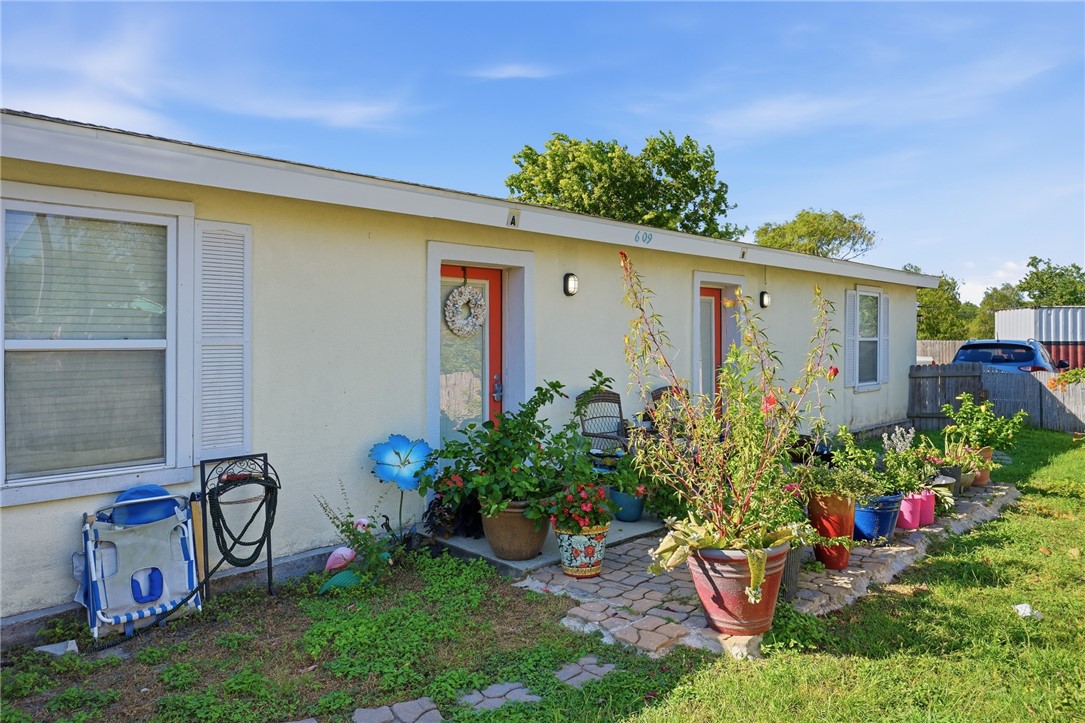 609 W Liberty Street Rockport TX 78382