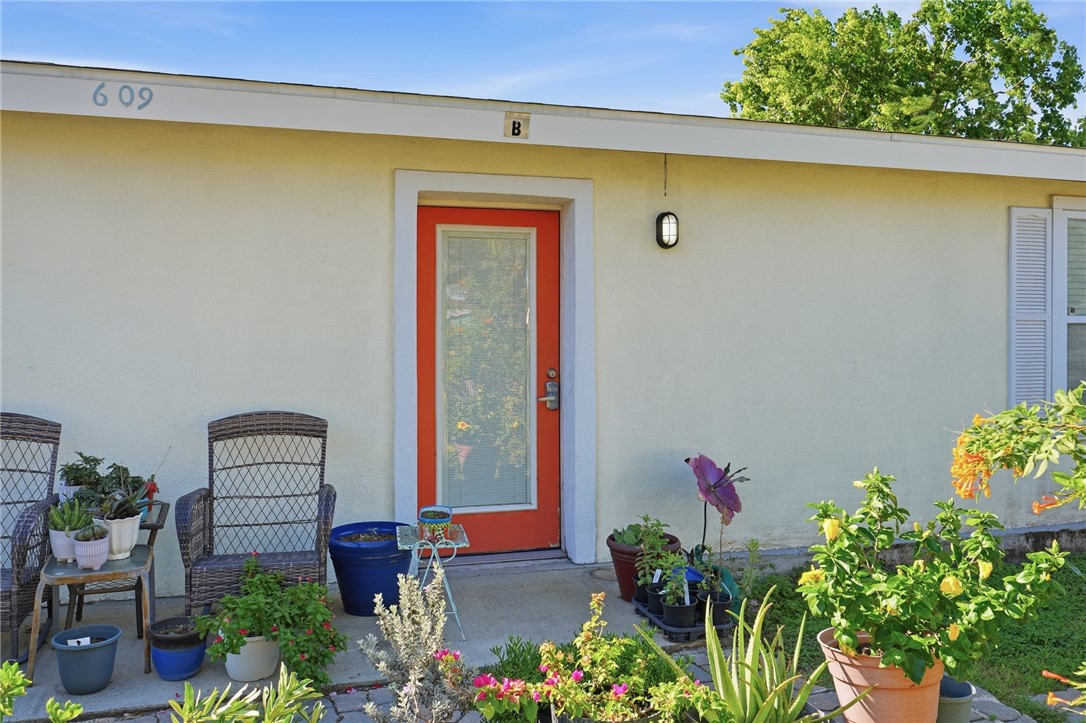 609 W Liberty Street Rockport TX 78382