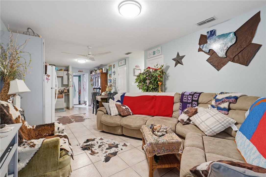 609 W Liberty Street Rockport TX 78382