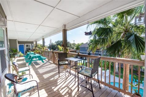 413 6th Street Port Aransas TX 78373