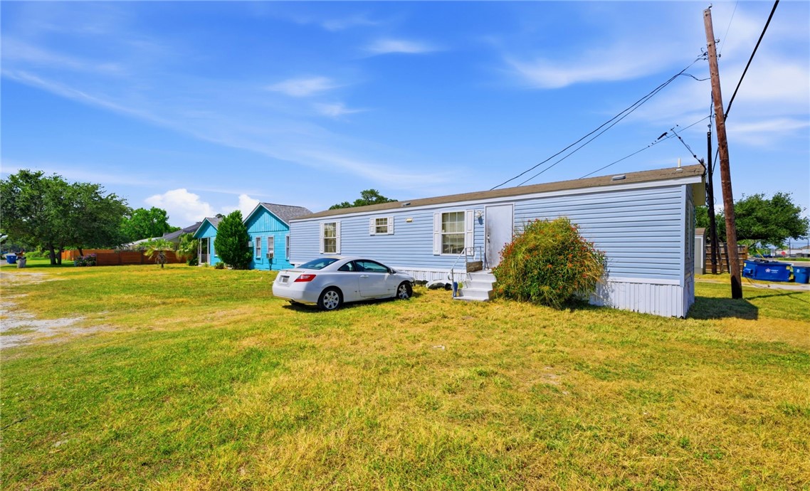 203 S 6th Street Rockport TX 78382