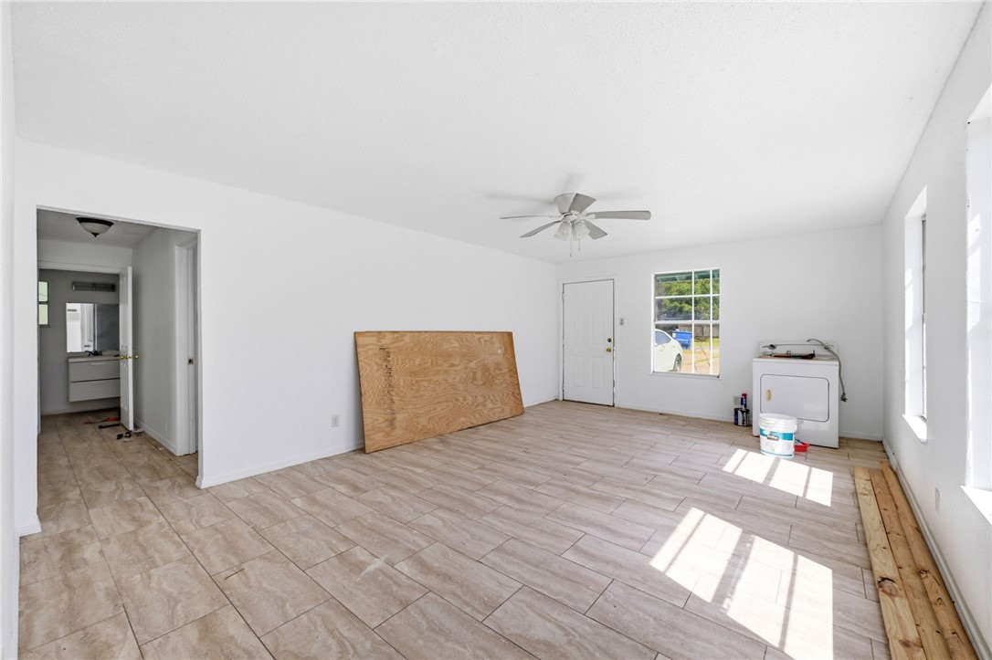 203 S 6th Street Rockport TX 78382