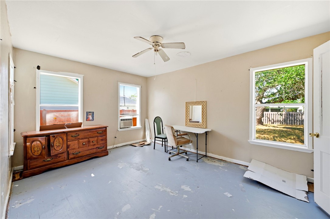 203 S 6th Street Rockport TX 78382