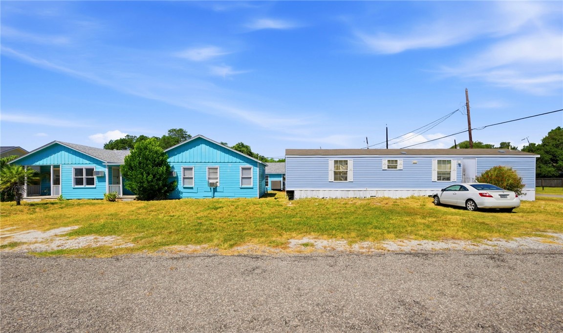 203 S 6th Street Rockport TX 78382